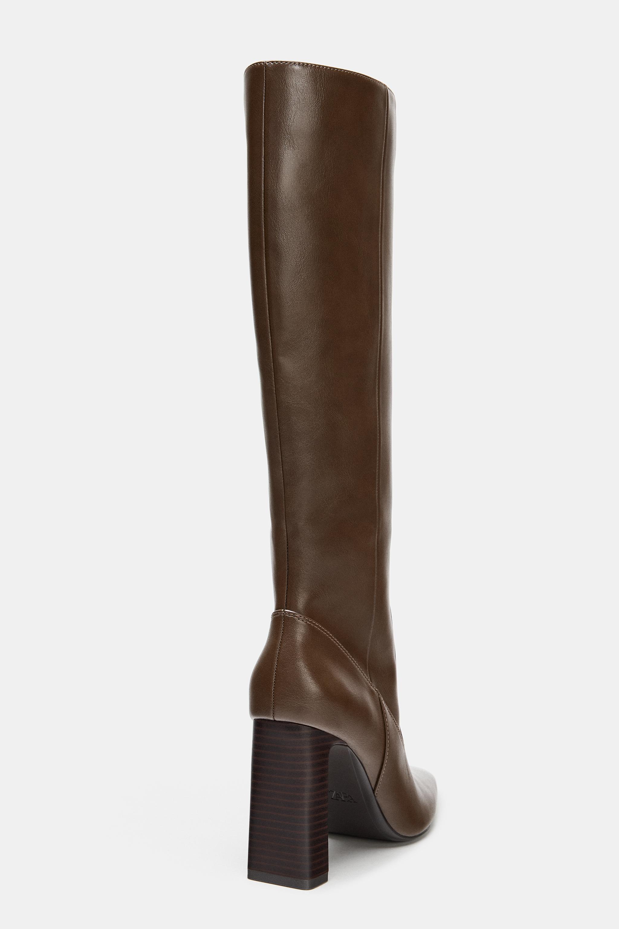 TALL BOOTS WITH TOPSTITCHING